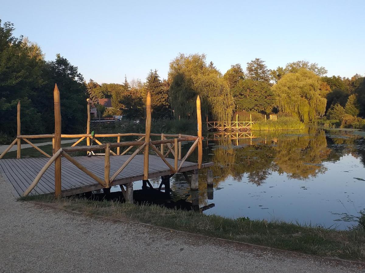 Galeria Villa Veszprém Extérieur photo