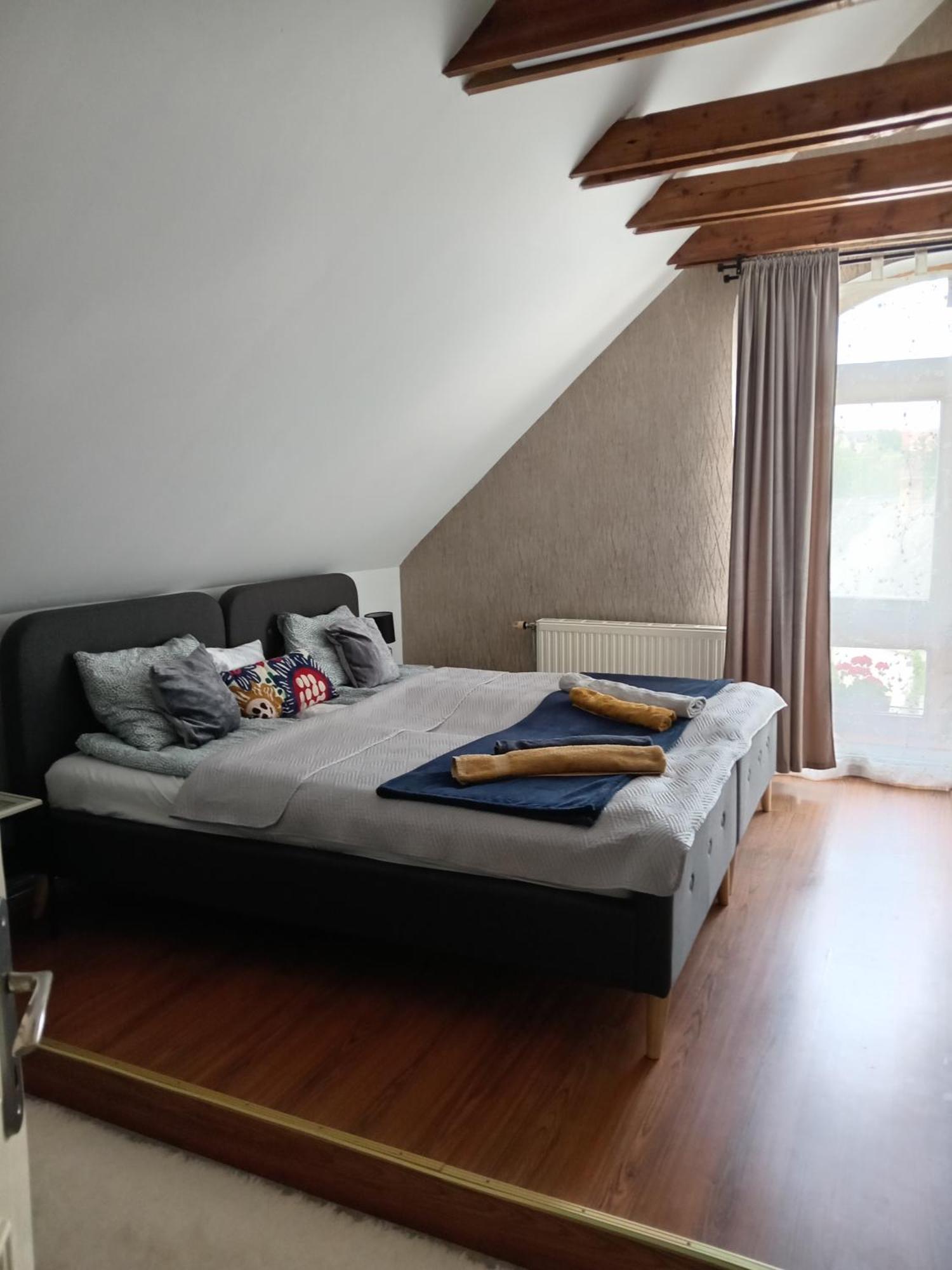Galeria Villa Veszprém Extérieur photo
